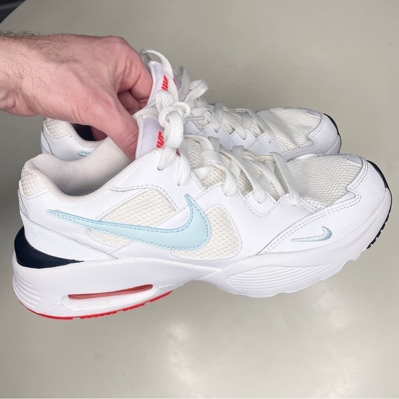 Nike Air Max Fusion Sneaker White Glacier Blue CJ1671 Women’s Size 9 - Picture 2 of 9